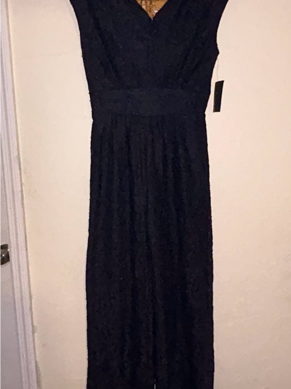 Elegant Black Lace Jumpsuit - V-Neck Sleeveless